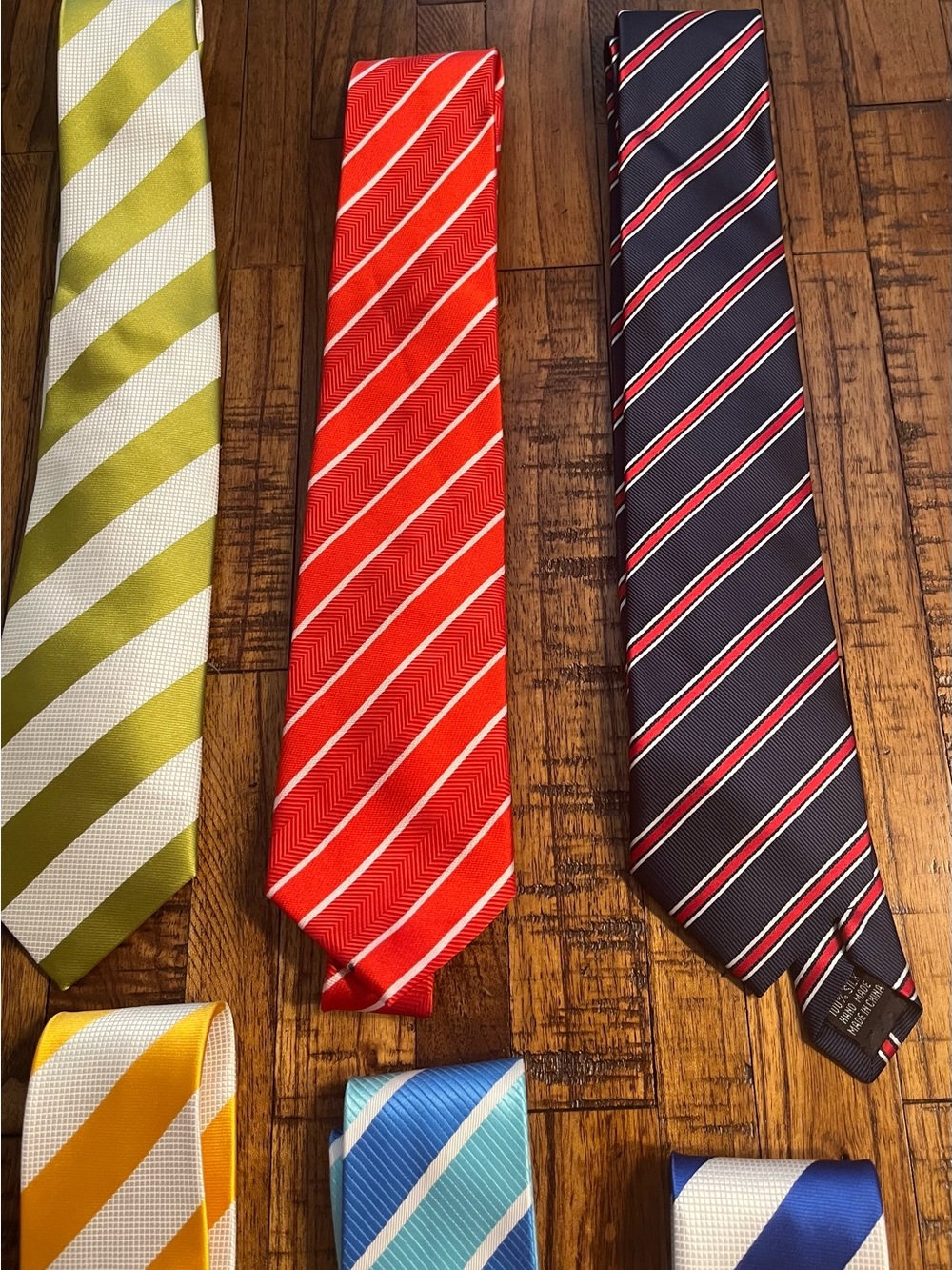 Lot of 9 Men’s 100% Silk Neck Ties - Bright Striped Designer Style - Picture 3 of 6